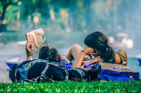 5 astuces infaillibles pour voyager moins cher en 2026